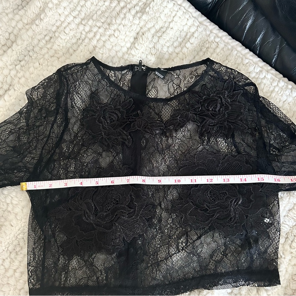Black Lace Floral Crop Top - Picture 8 of 10